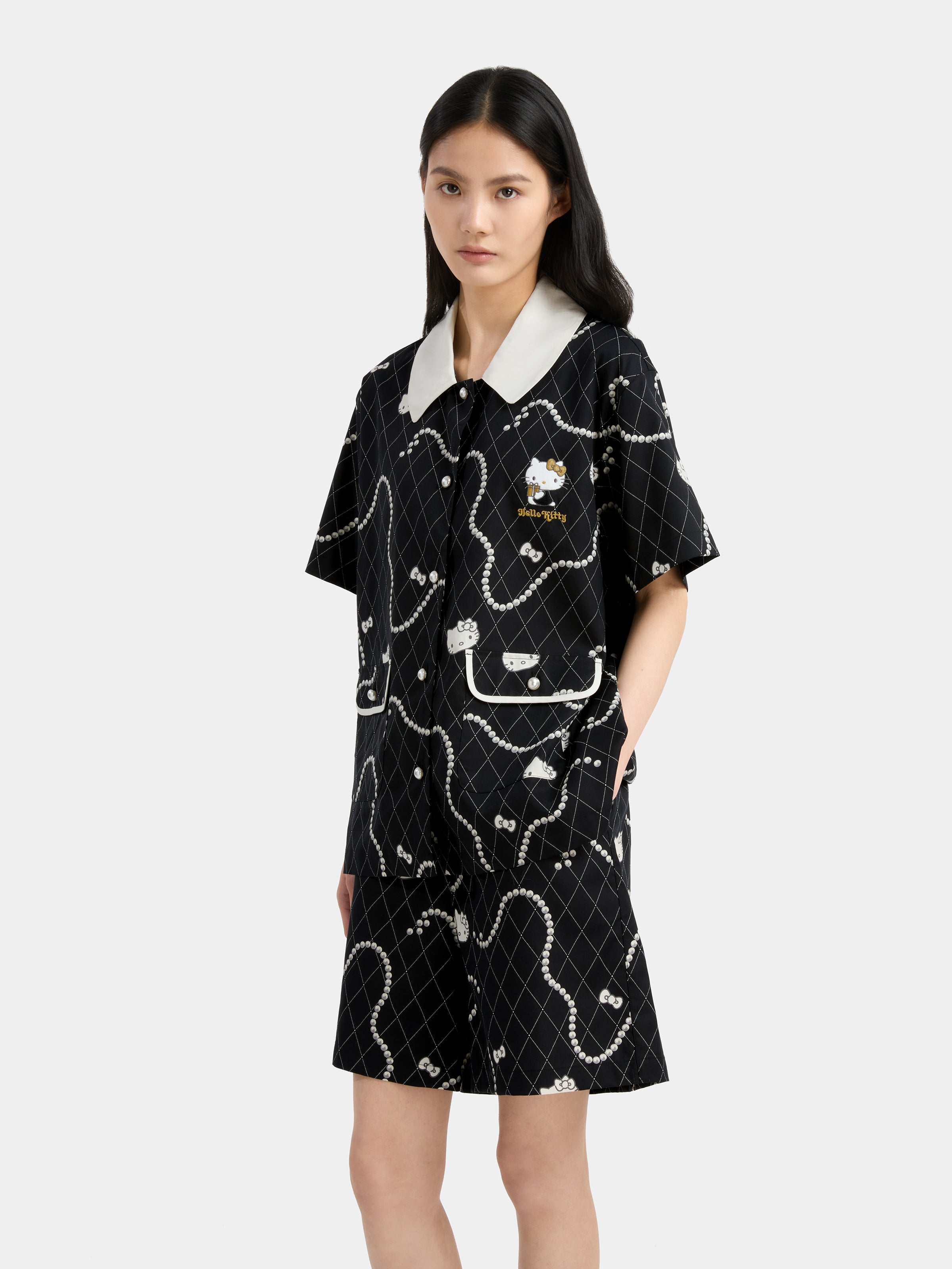 "Hello Kitty" Tencel Cotton Blend Loungewear Set Short Sleeve – Pearl Necklace