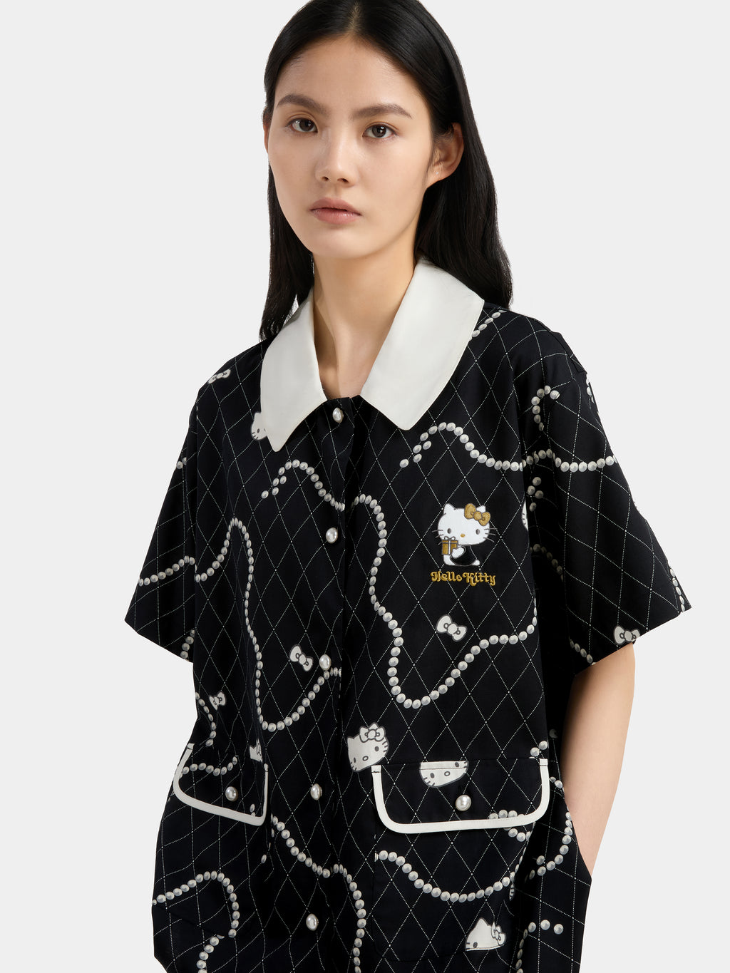 "Hello Kitty" Tencel Cotton Blend Loungewear Set Short Sleeve – Pearl Necklace