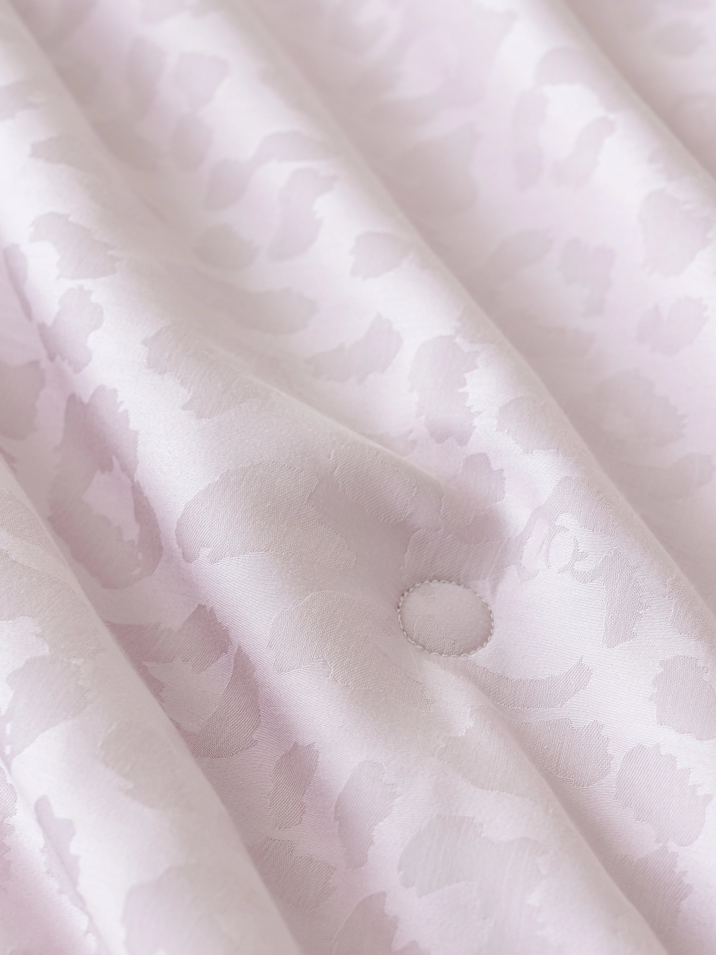 "Hello Kitty" Tencel™ Cotton Jacquard Silk Filled All-Season Quilt – Pink Leopard