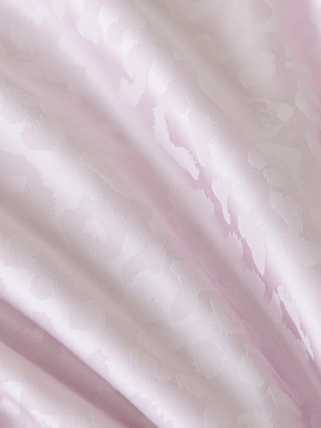 "Hello Kitty" Tencel™ Cotton Jacquard Silk Filled All-Season Quilt – Pink Leopard