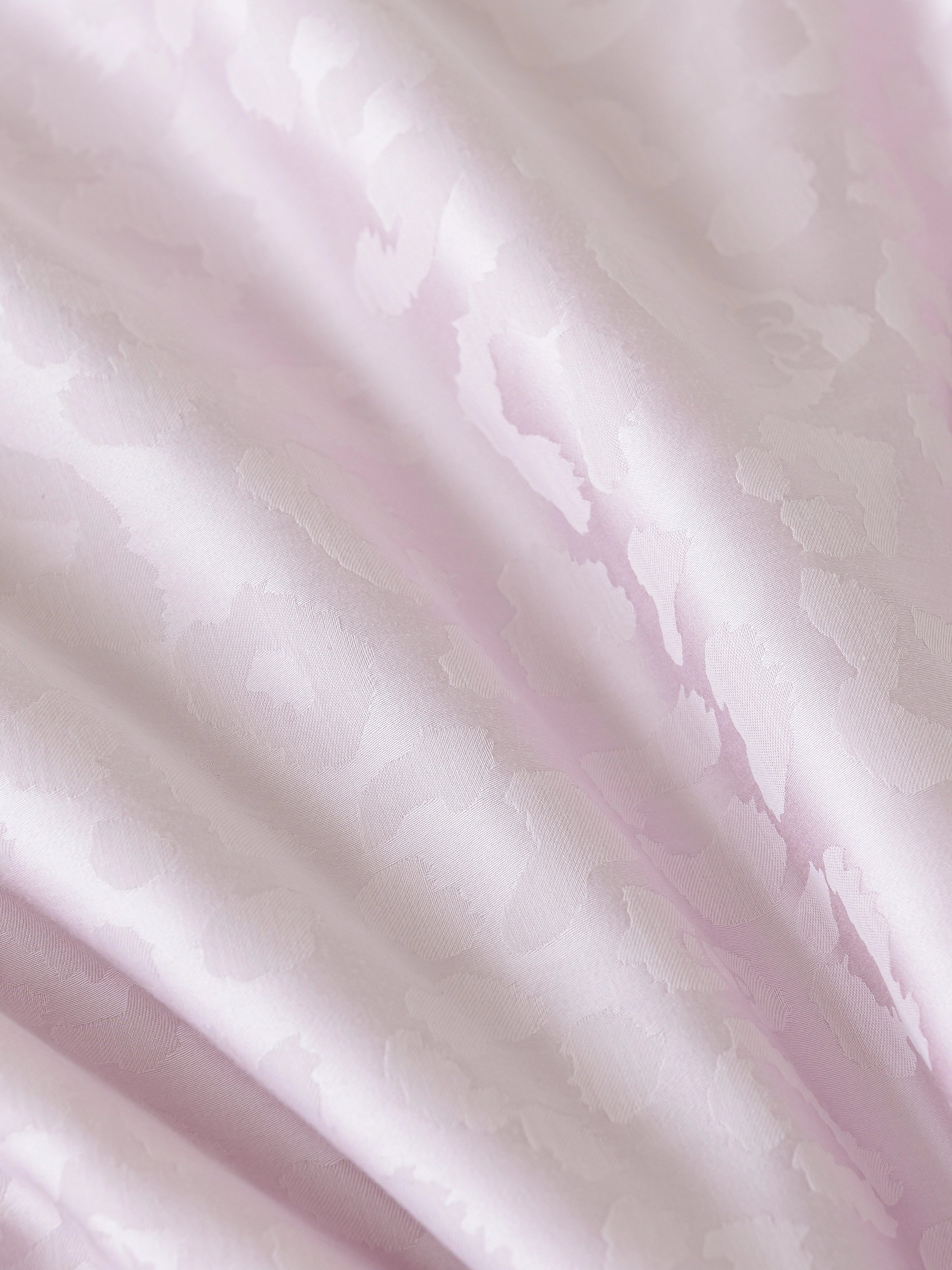 "Hello Kitty" Tencel™ Cotton Jacquard Silk Filled All-Season Quilt – Pink Leopard