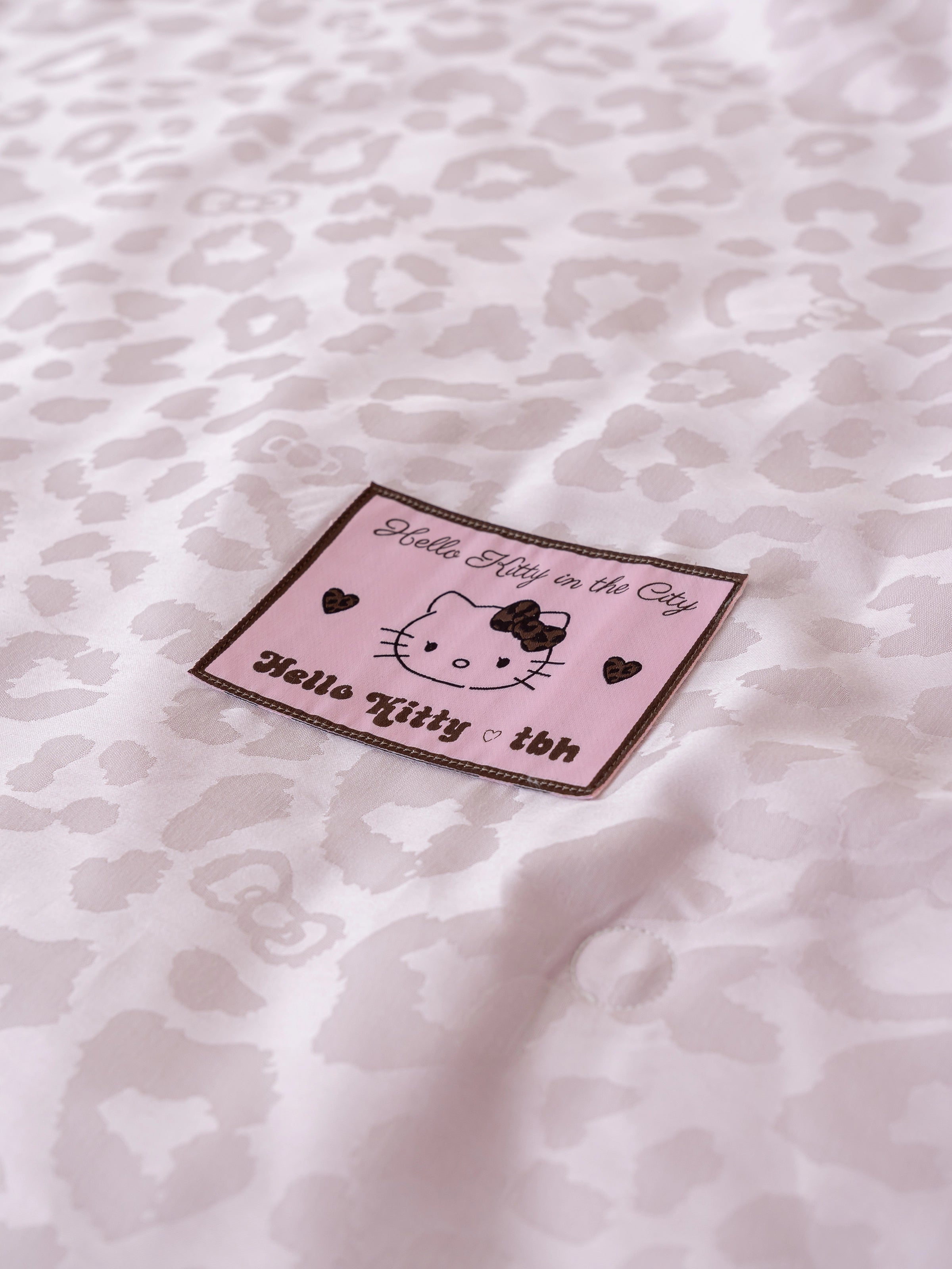 "Hello Kitty" Tencel™ Cotton Jacquard Silk Filled Summer Quilt – Pink Leopard