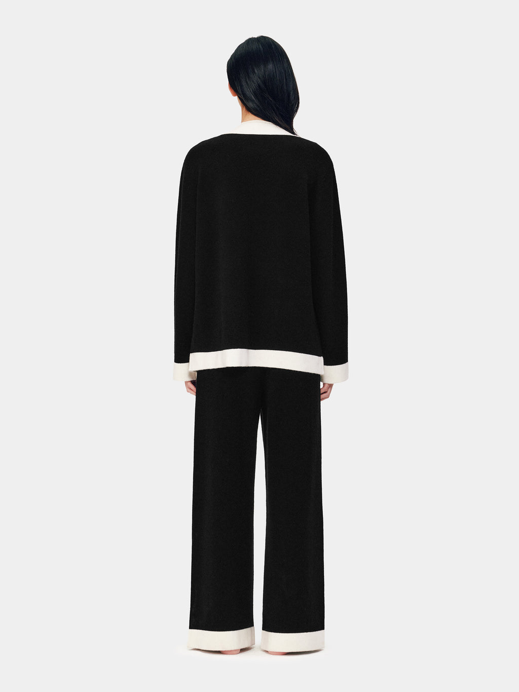 "Hello Kitty" Wool Cashmere Blend Cardigan – Black & White