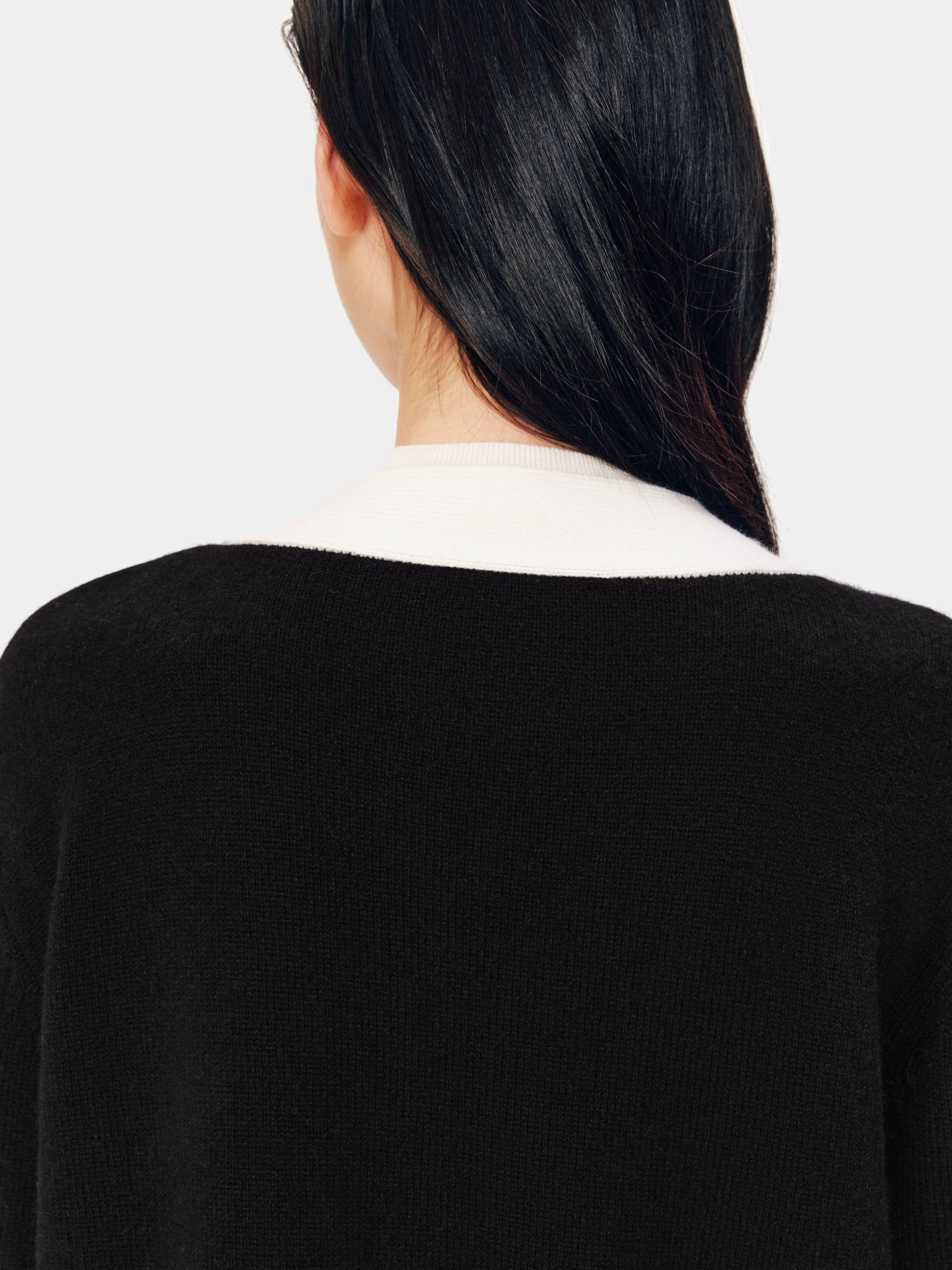 "Hello Kitty" Wool Cashmere Blend Cardigan Black&White