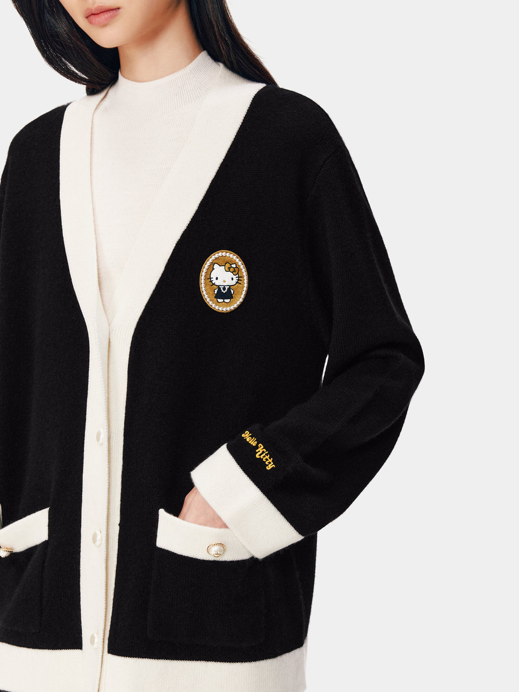 "Hello Kitty" Wool Cashmere Blend Cardigan – Black & White