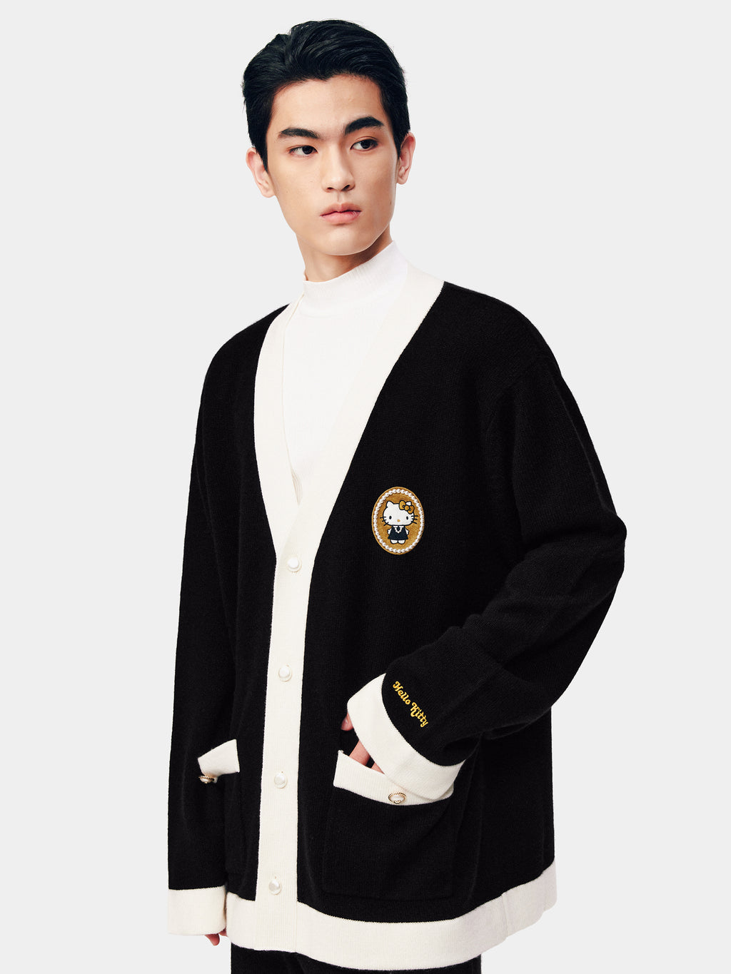 "Hello Kitty" Wool Cashmere Blend Cardigan – Black & White
