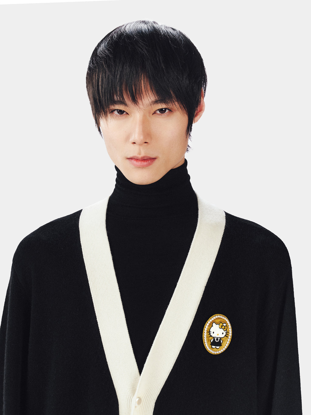 "Hello Kitty" Wool Cashmere Blend Cardigan – Black & White