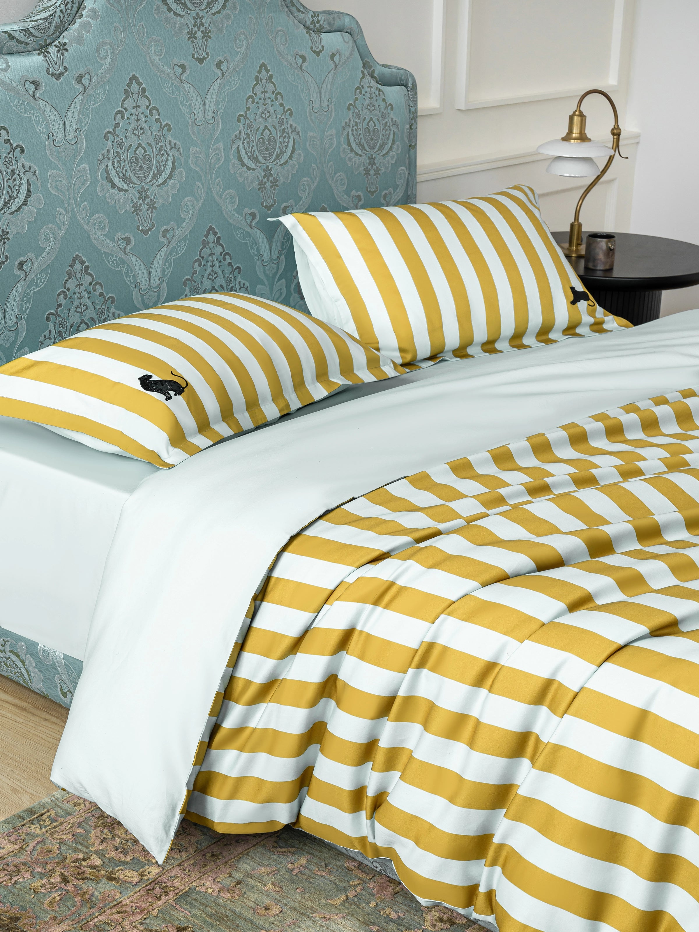 "Urban Jungle" Black Panther Cotton Sateen Jacquard Bedding Set – Blue & Green Stripes