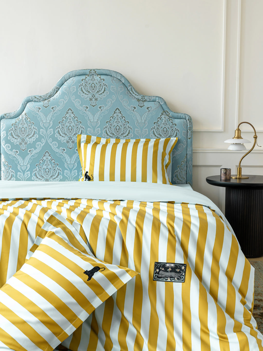 "Urban Jungle" Black Panther Cotton Sateen Jacquard Bedding Set – Blue & Green Stripes