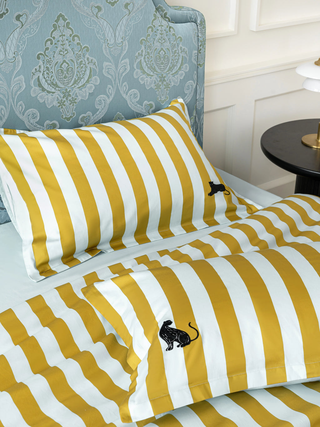 "Urban Jungle" Black Panther Cotton Sateen Jacquard Bedding Set – Blue & Green Stripes