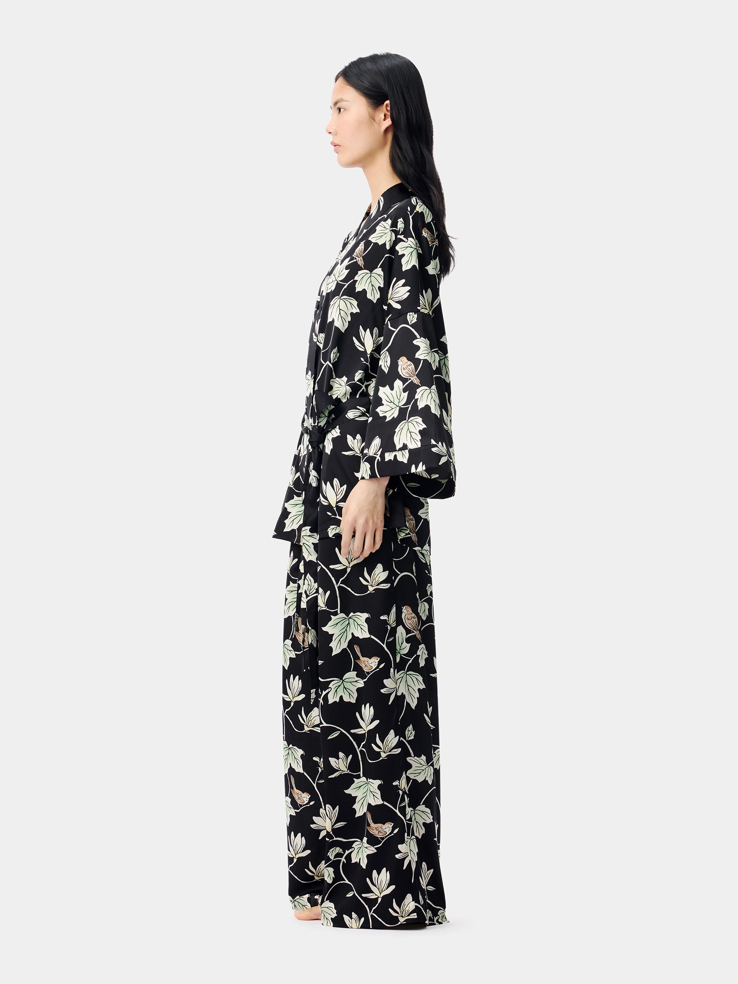 "Urban Jungle" Black Panther Satin Loungewear Set Robe & Pants – Magnolia