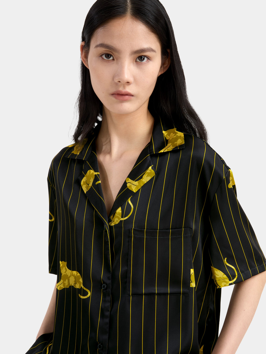 "Urban Jungle" Black Panther Satin Loungewear Set Short Sleeve & Shorts – Dark Gold