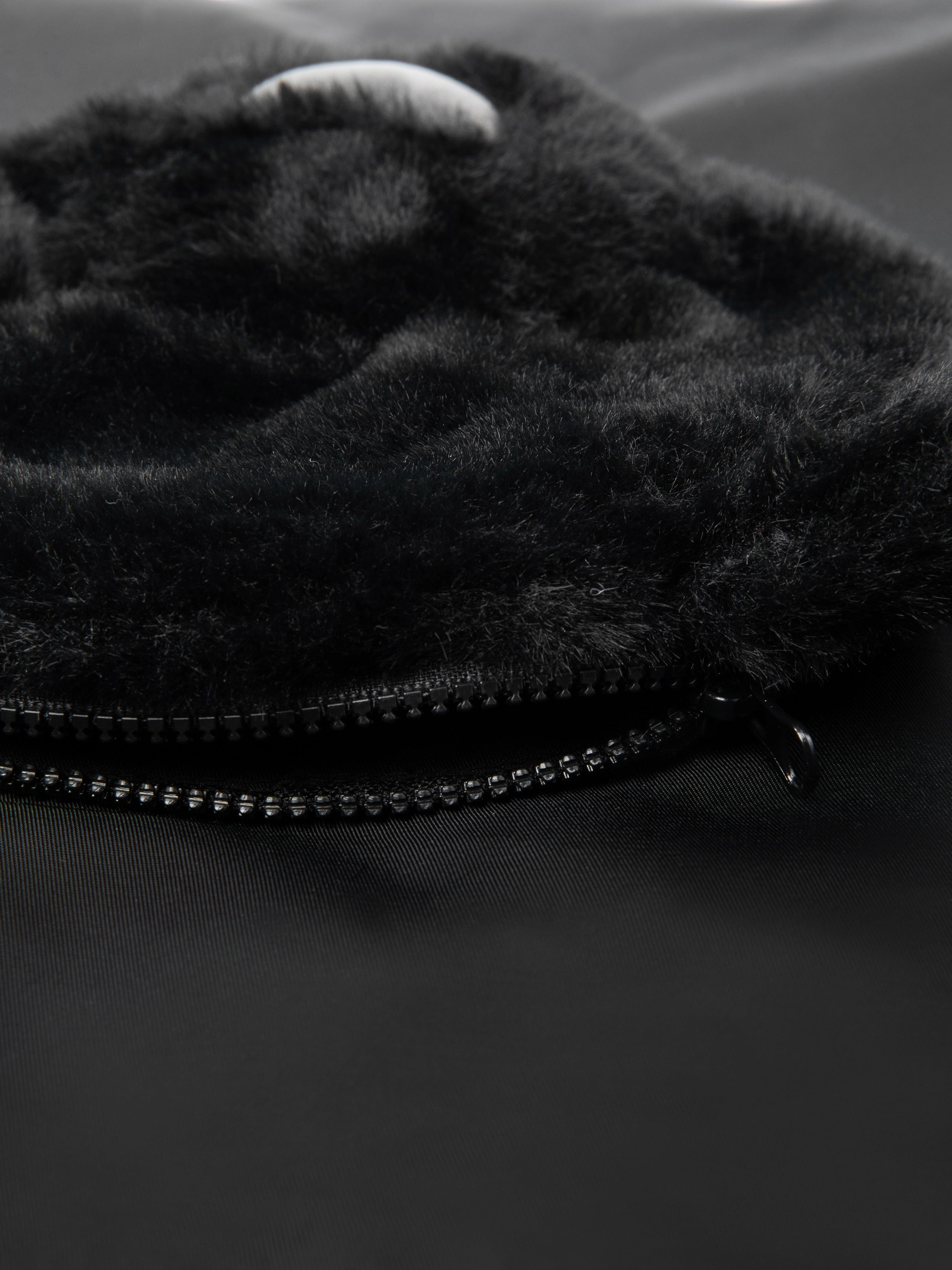 "Urban Jungle" Black Panther Travel Nap Set