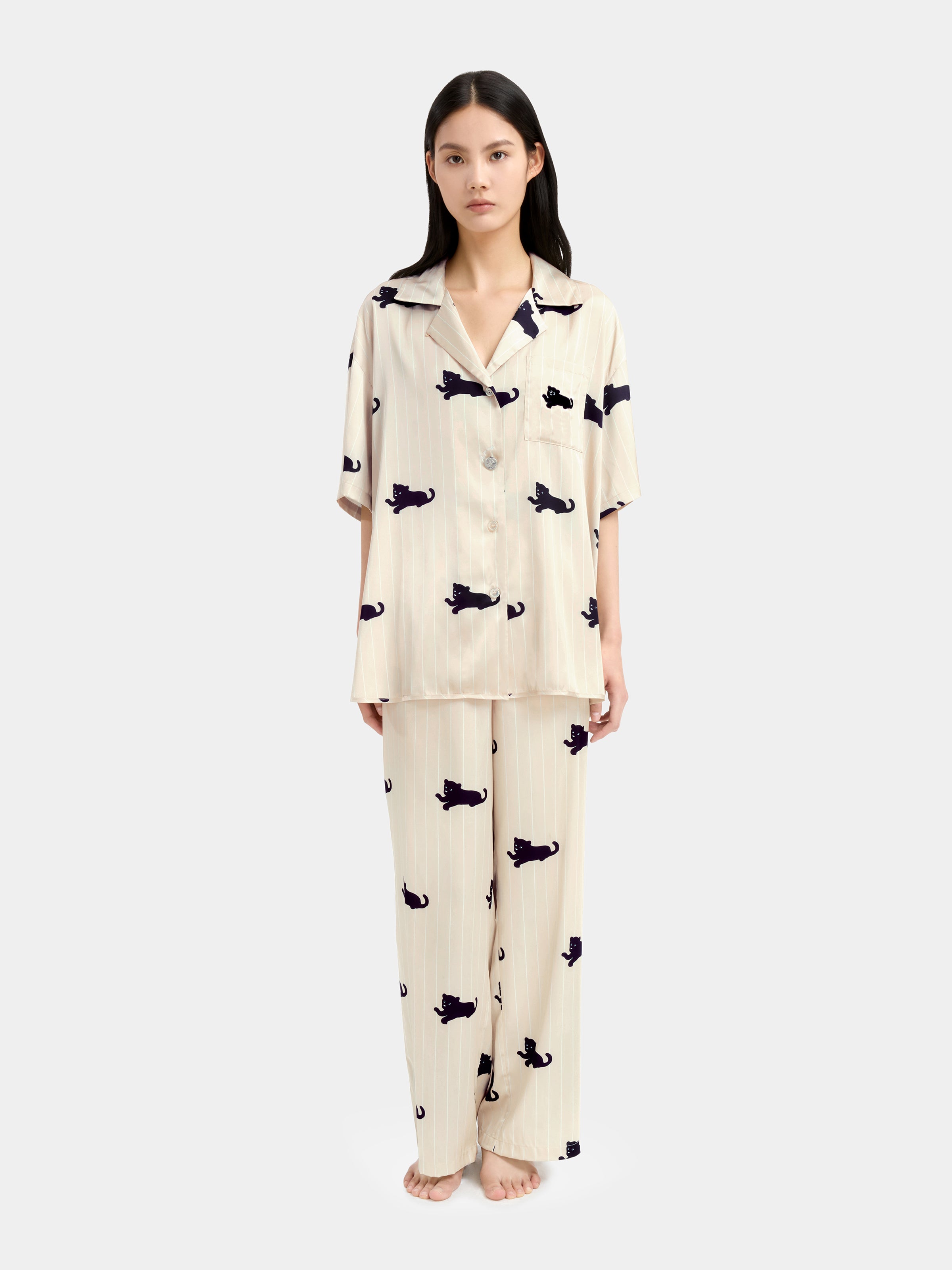 "Urban Jungle" Satin Loungewear Set Short Sleeve & Pants – Camel