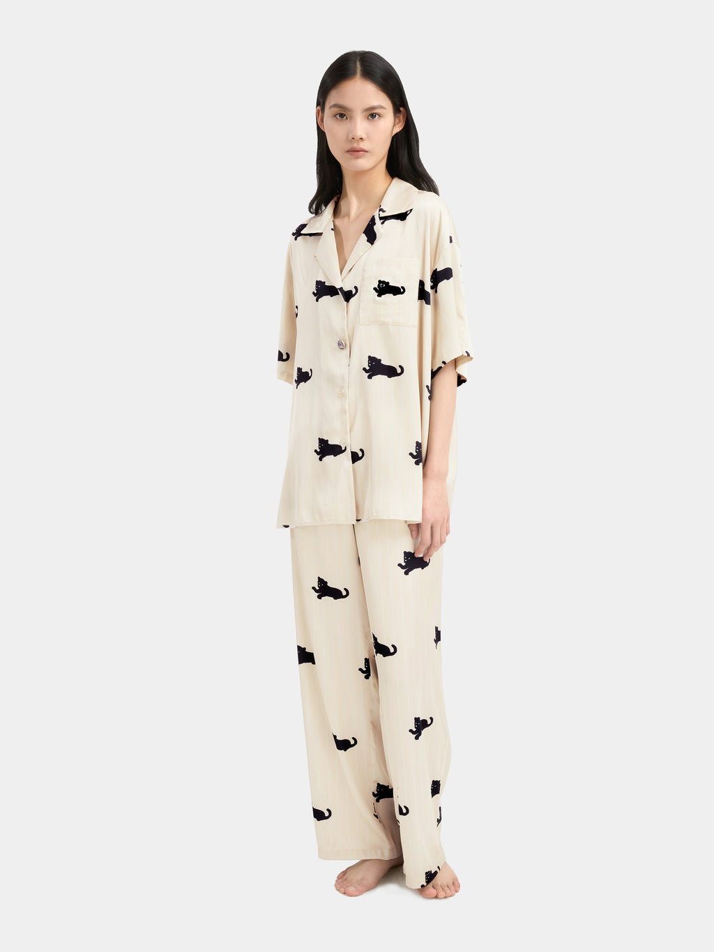 "Urban Jungle" Satin Loungewear Set Short Sleeve & Pants – Camel