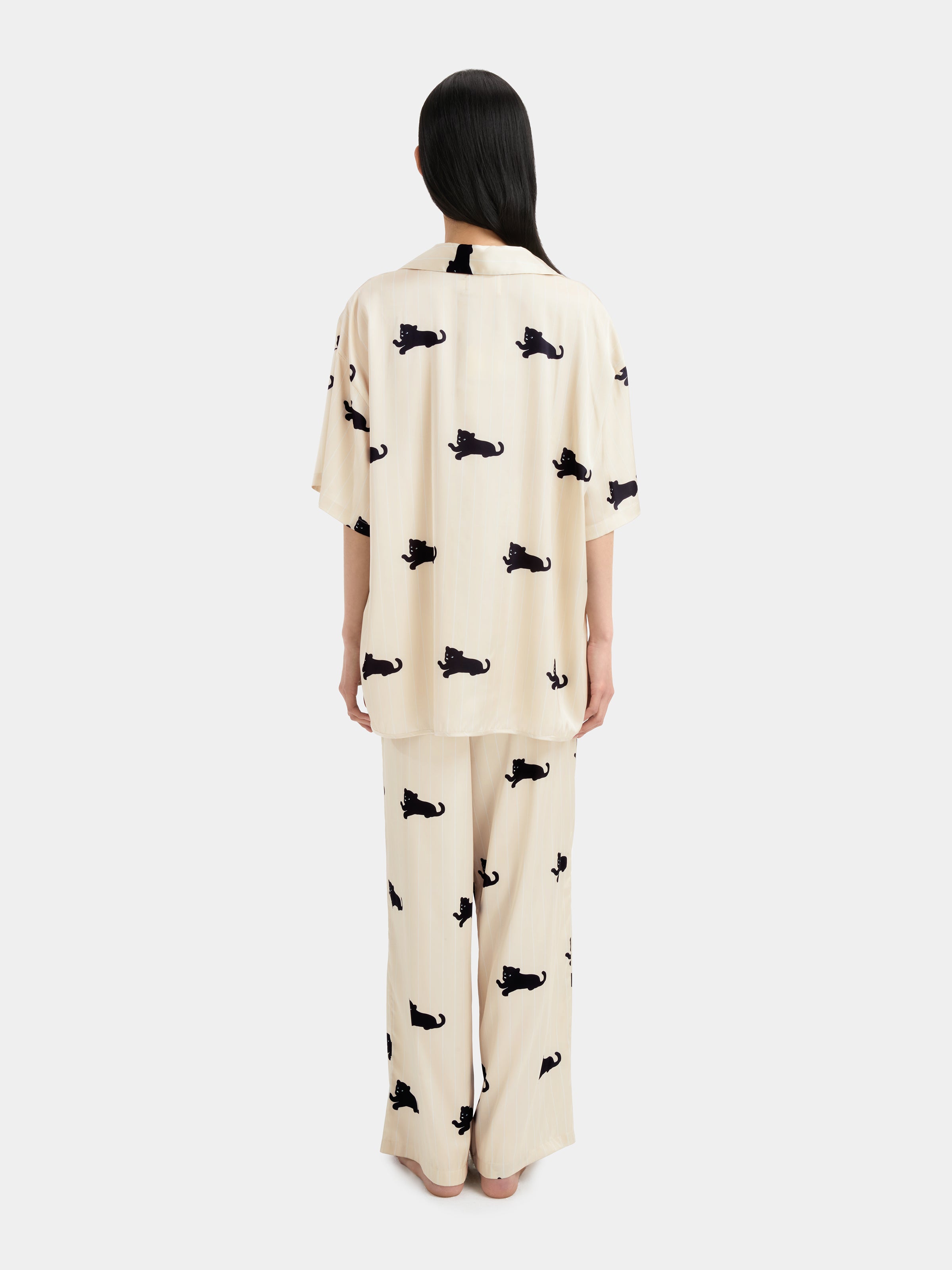 "Urban Jungle" Satin Loungewear Set Short Sleeve & Pants – Camel