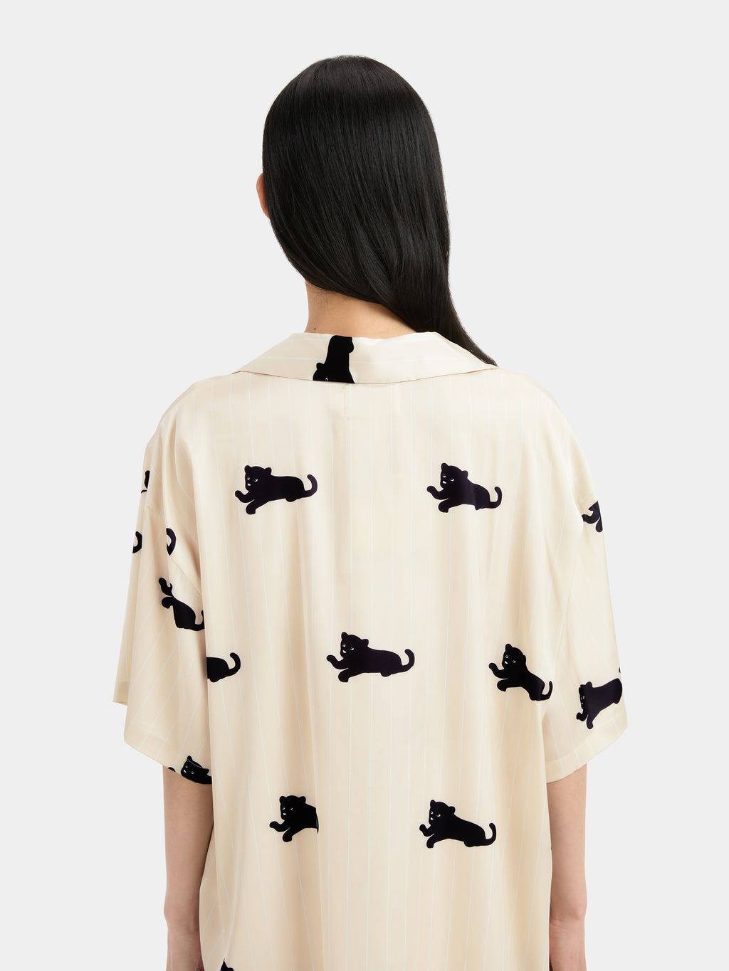 "Urban Jungle" Satin Loungewear Set Short Sleeve & Pants – Camel