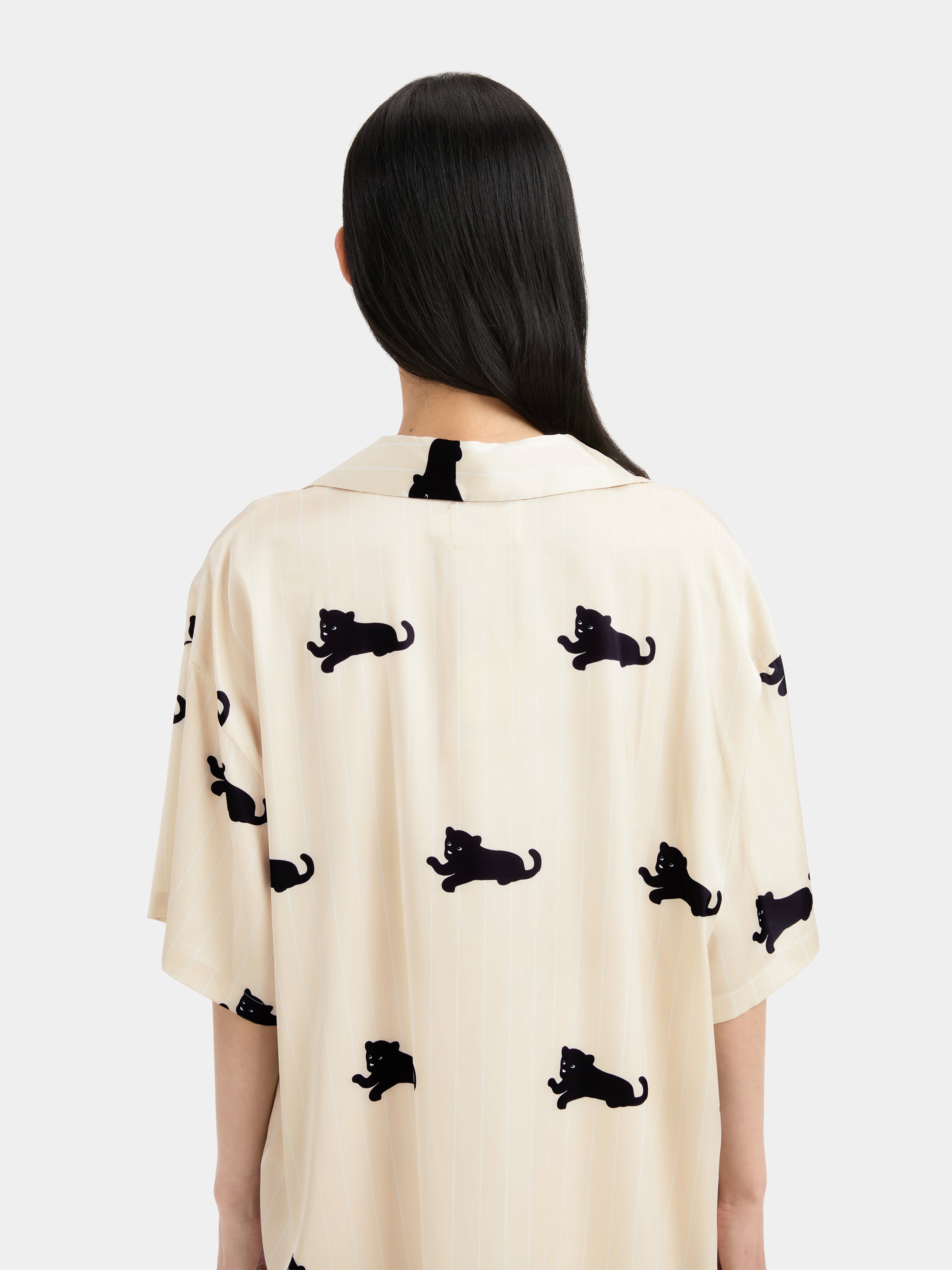 "Urban Jungle" Satin Loungewear Set Short Sleeve & Pants – Camel