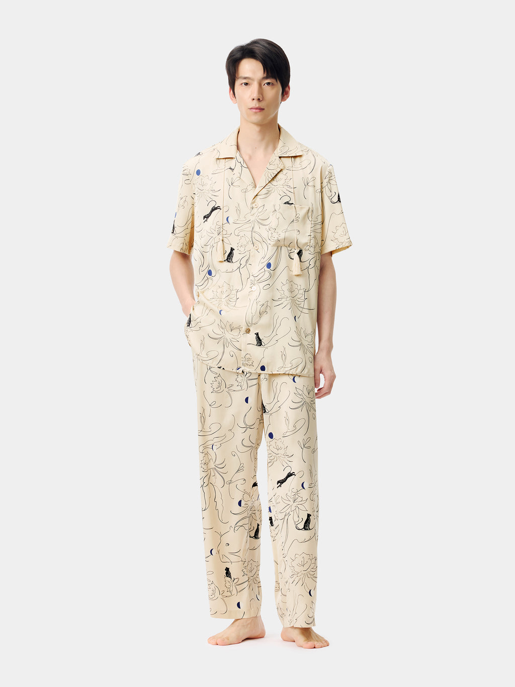 "Urban Jungle" Satin Loungewear Set Short Sleeve & Pants – Dune Gold
