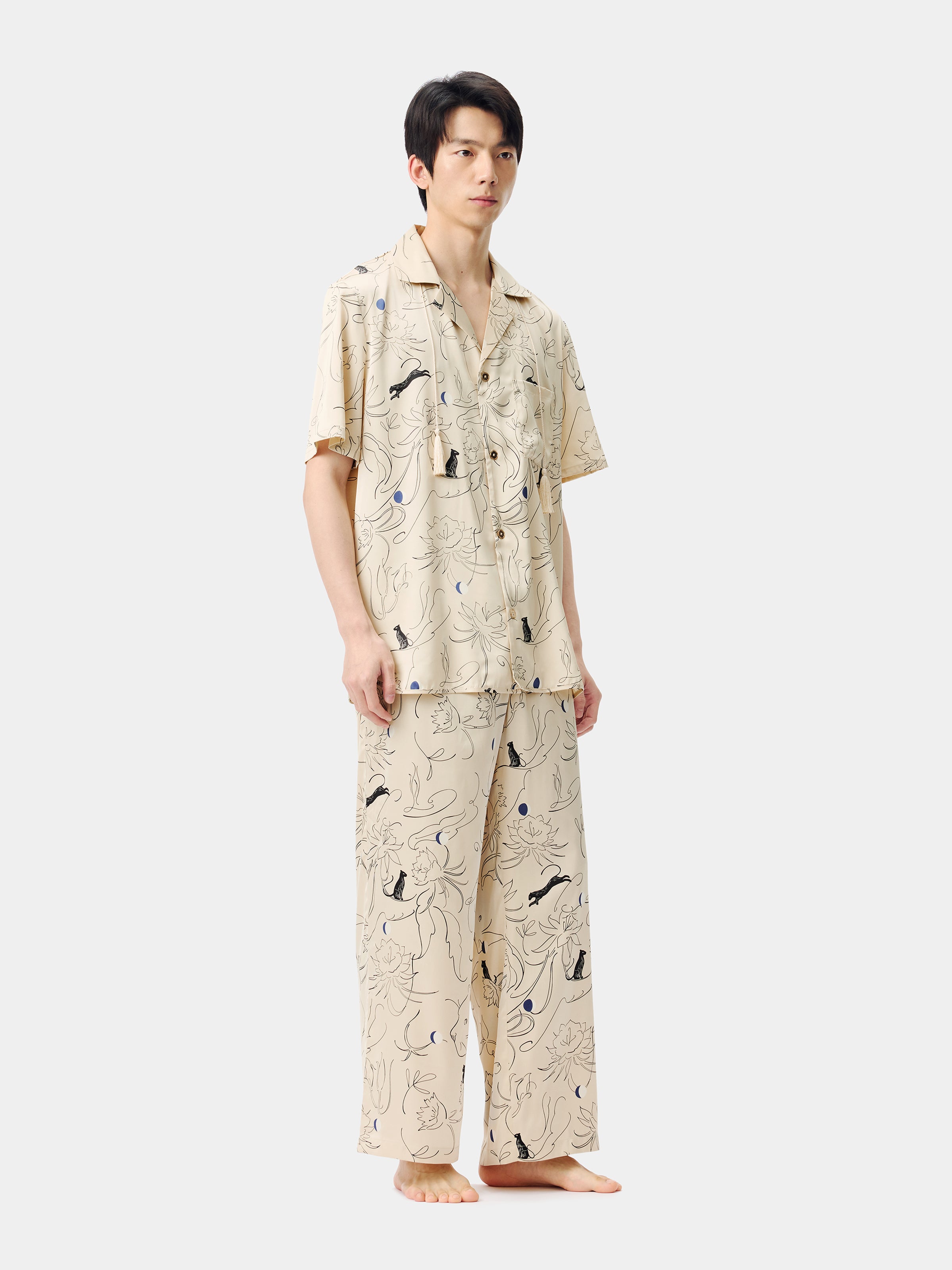 "Urban Jungle" Satin Loungewear Set Short Sleeve & Pants – Dune Gold