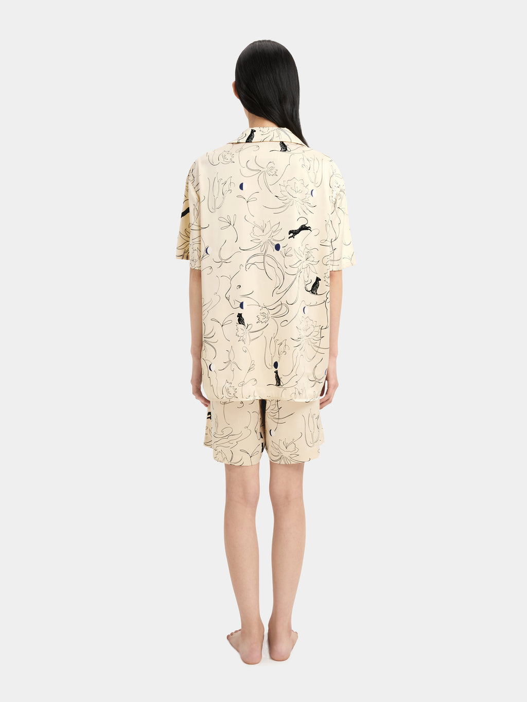 "Urban Jungle" Satin Loungewear Set Short Sleeve – Dune Gold