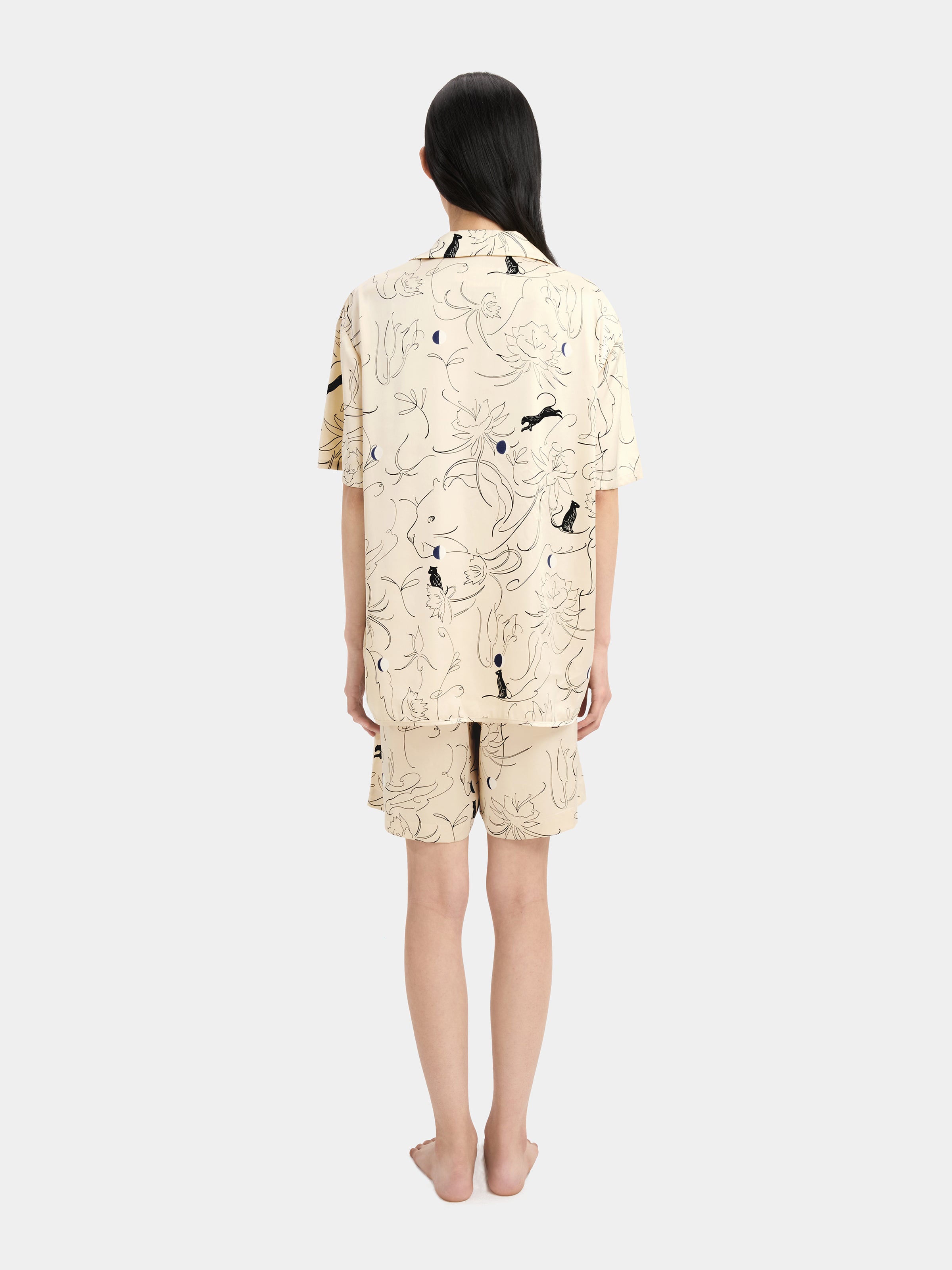 "Urban Jungle" Satin Loungewear Set Short Sleeve – Dune Gold