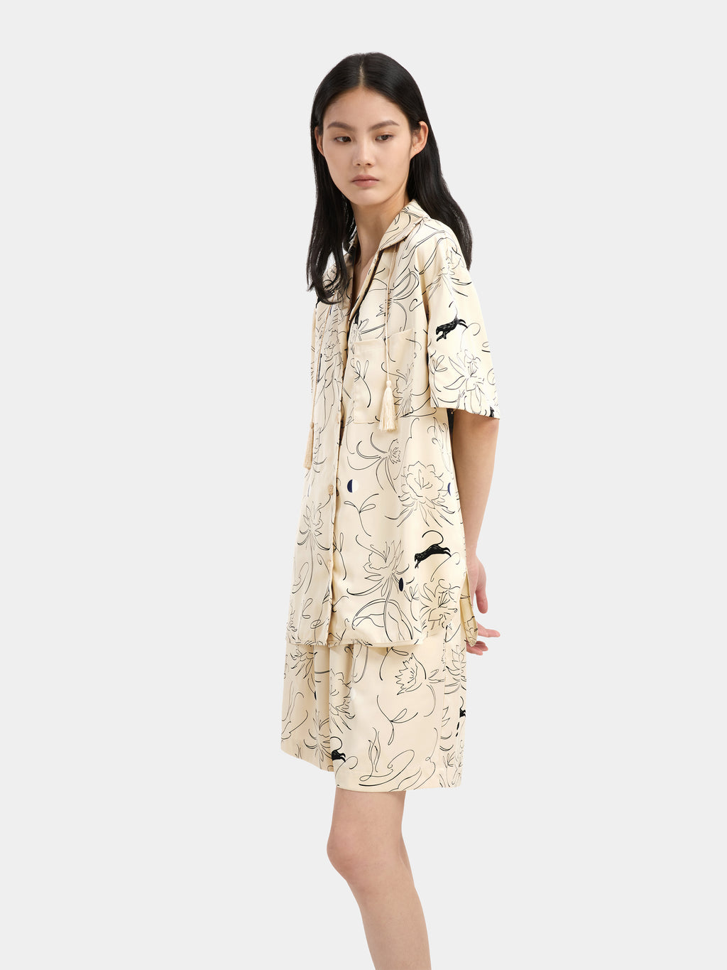 "Urban Jungle" Satin Loungewear Set Short Sleeve – Dune Gold