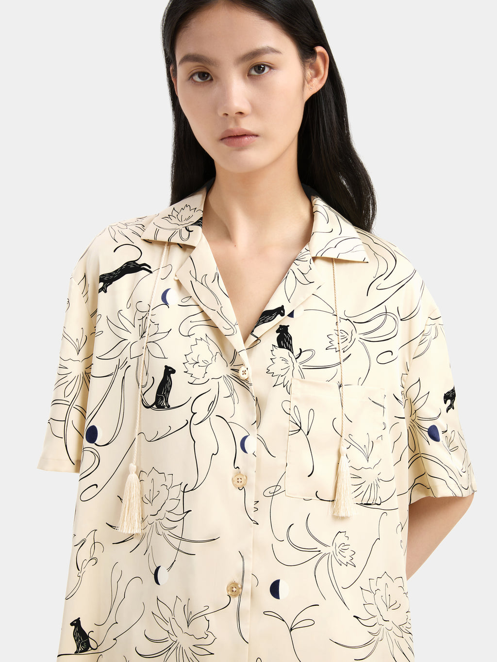 "Urban Jungle" Satin Loungewear Set Short Sleeve – Dune Gold