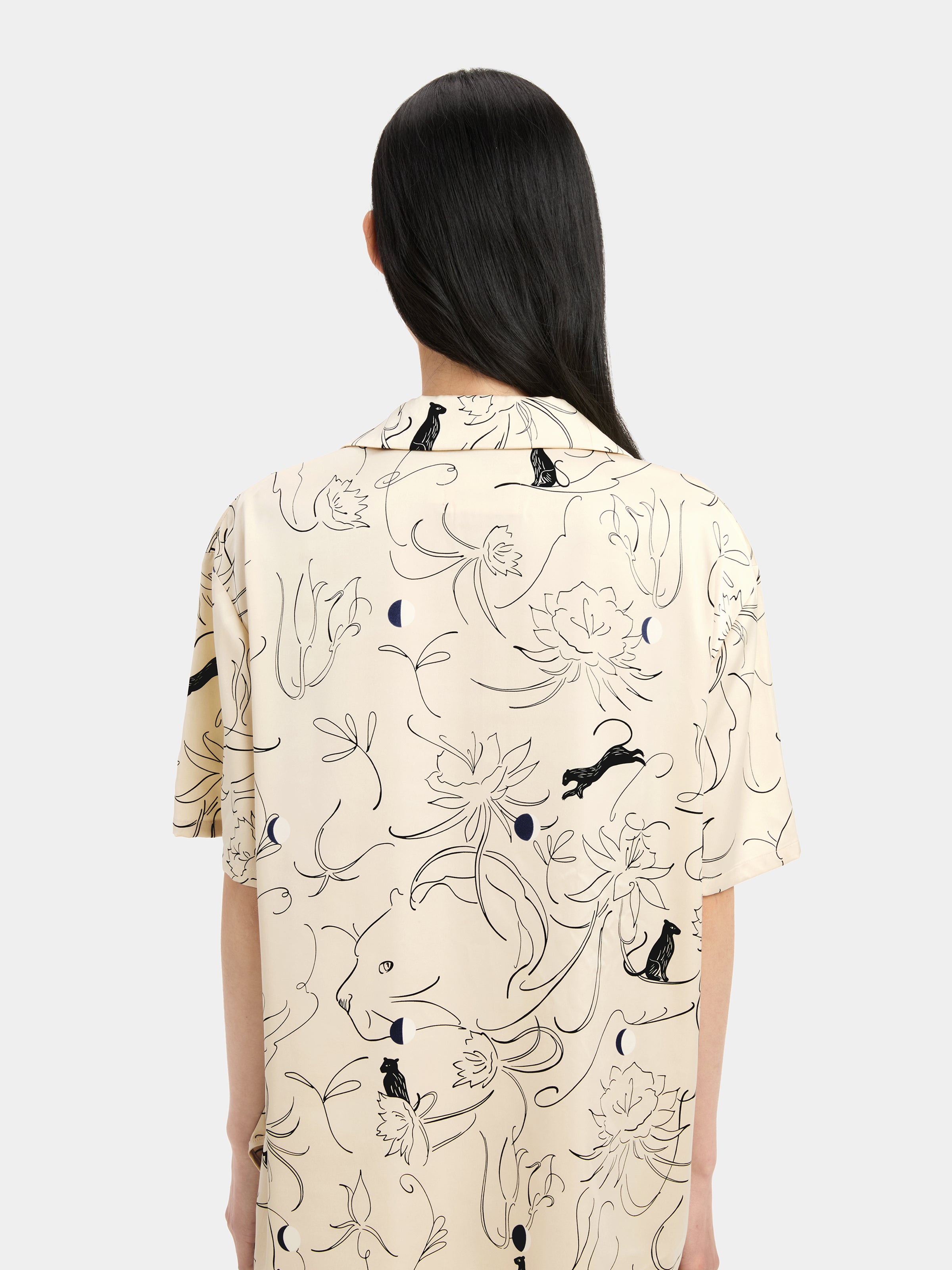 "Urban Jungle" Satin Loungewear Set Short Sleeve – Dune Gold