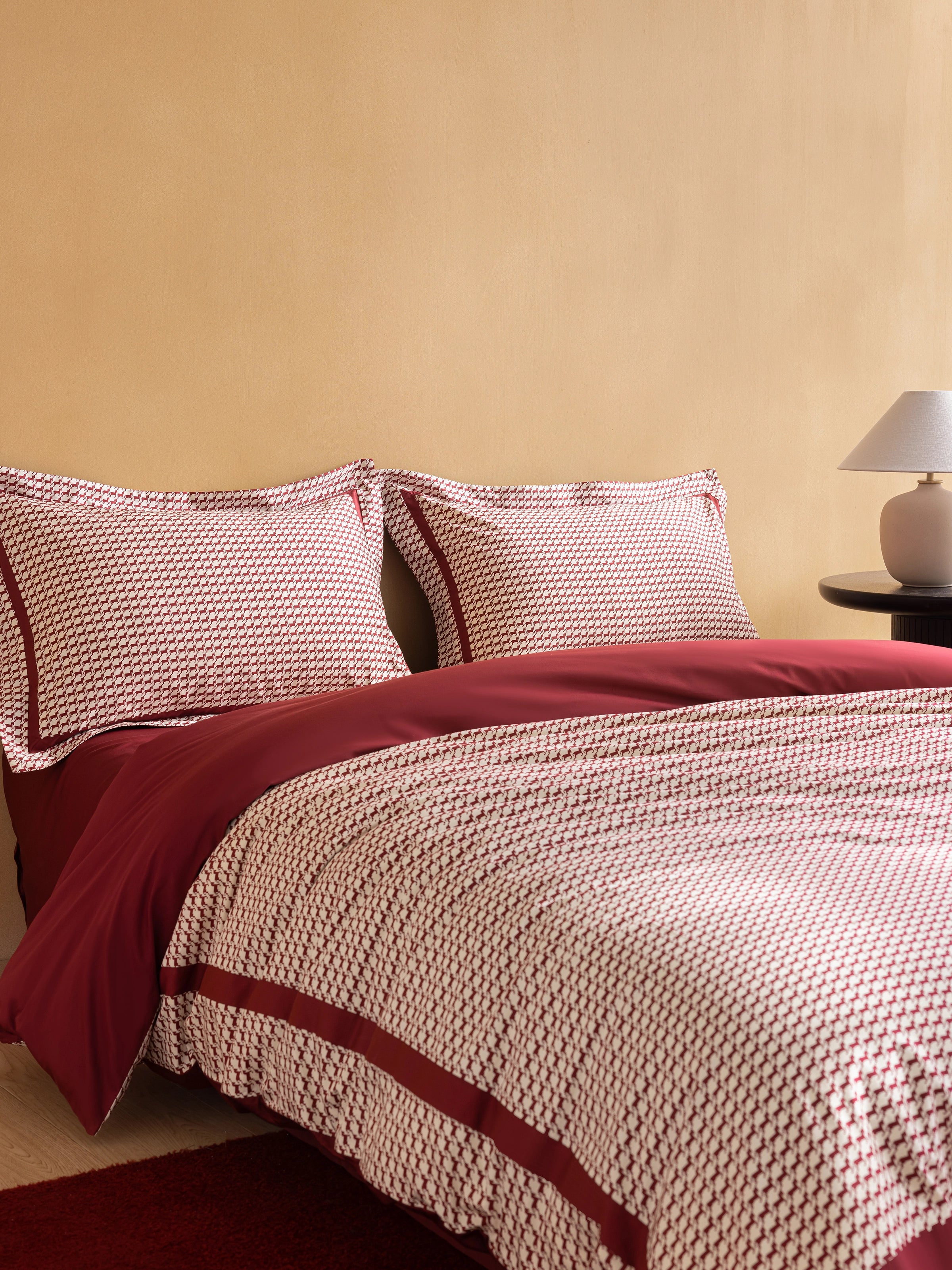 "Year of the Horse" Cotton Satin Bedding Set – Houndstooth Red