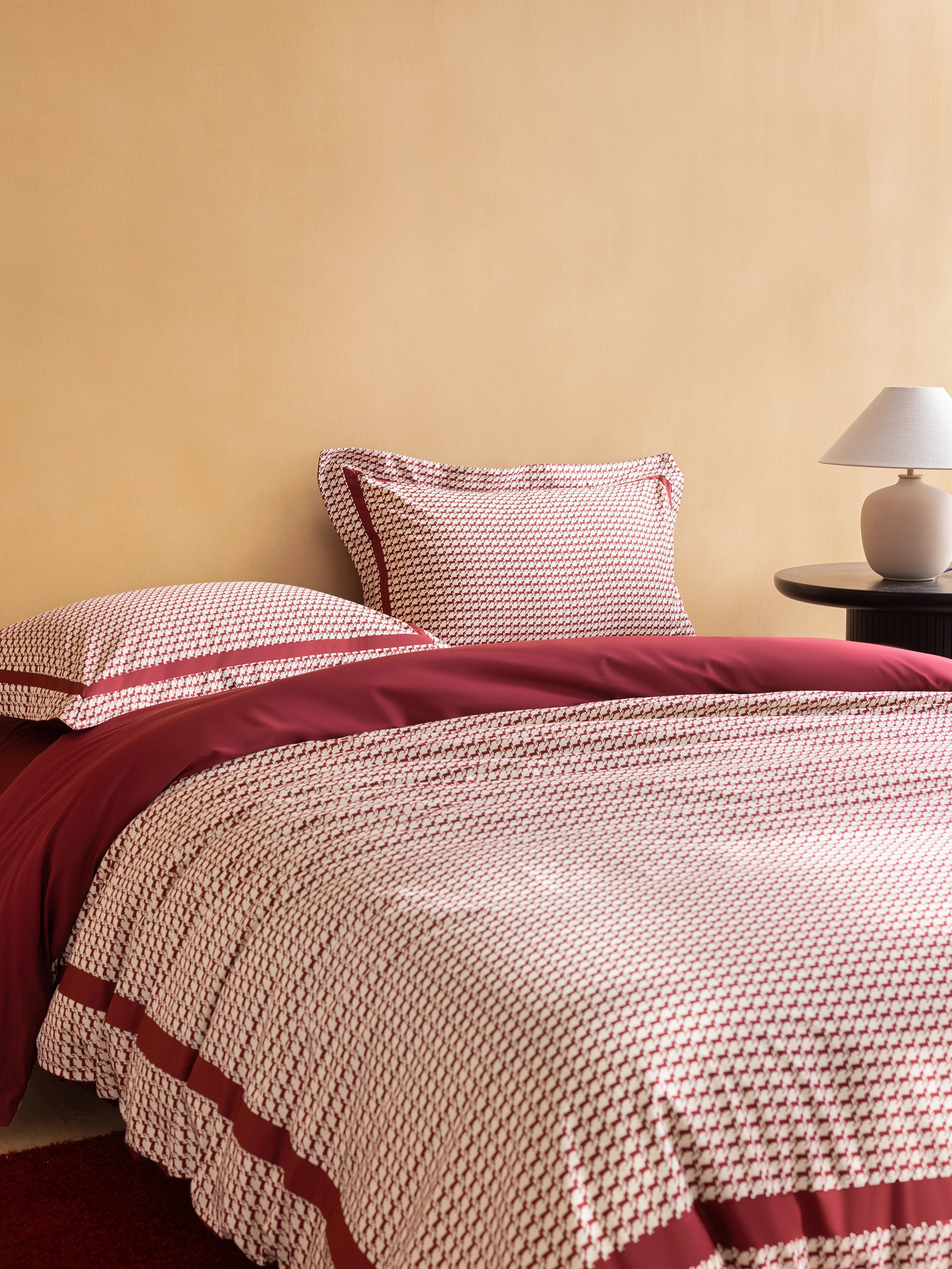 "Year of the Horse" Cotton Satin Bedding Set – Houndstooth Red