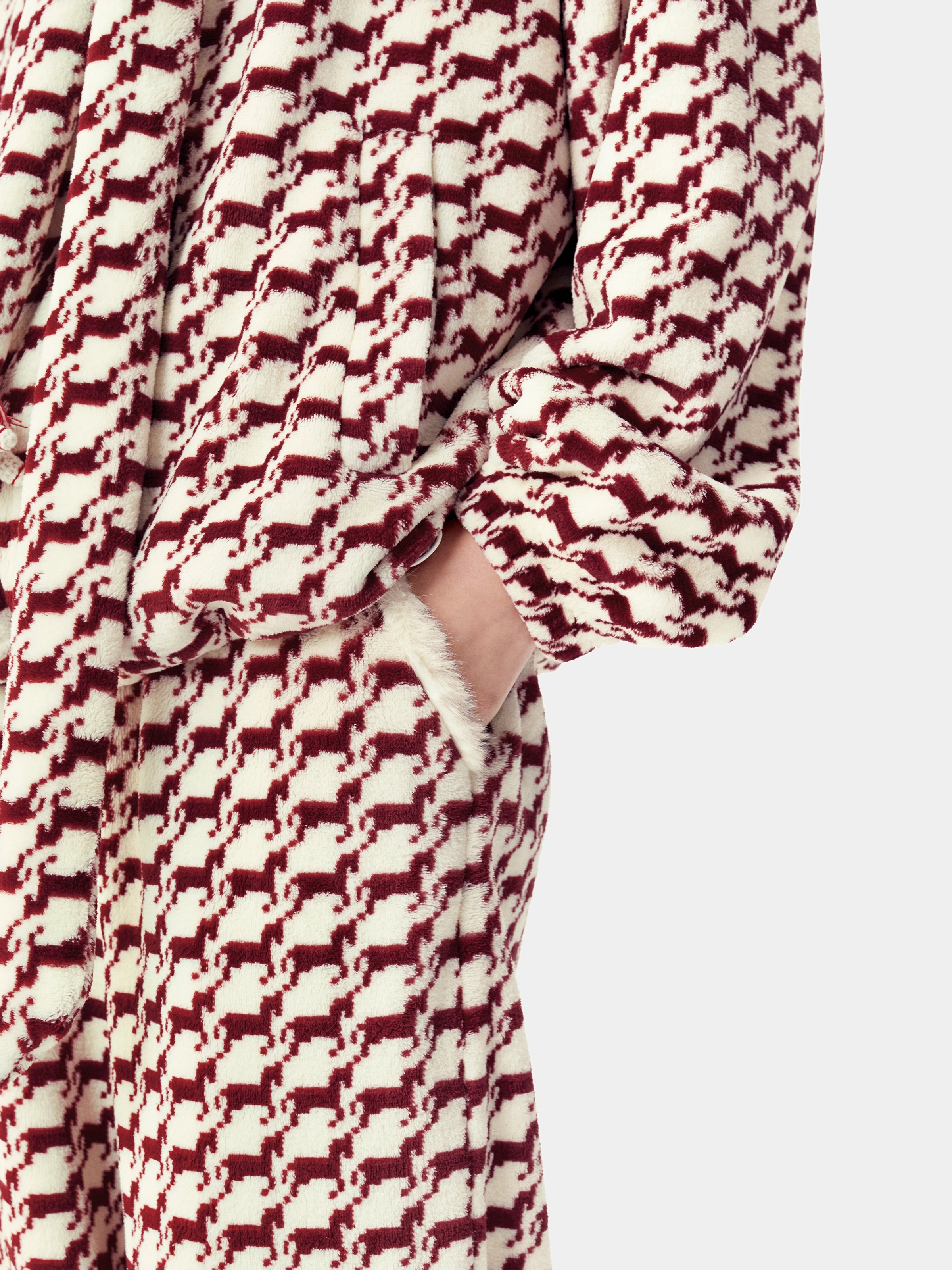 "Year of the Horse" Flannel Standing Collar Loungewear Set – Houndstooth Red