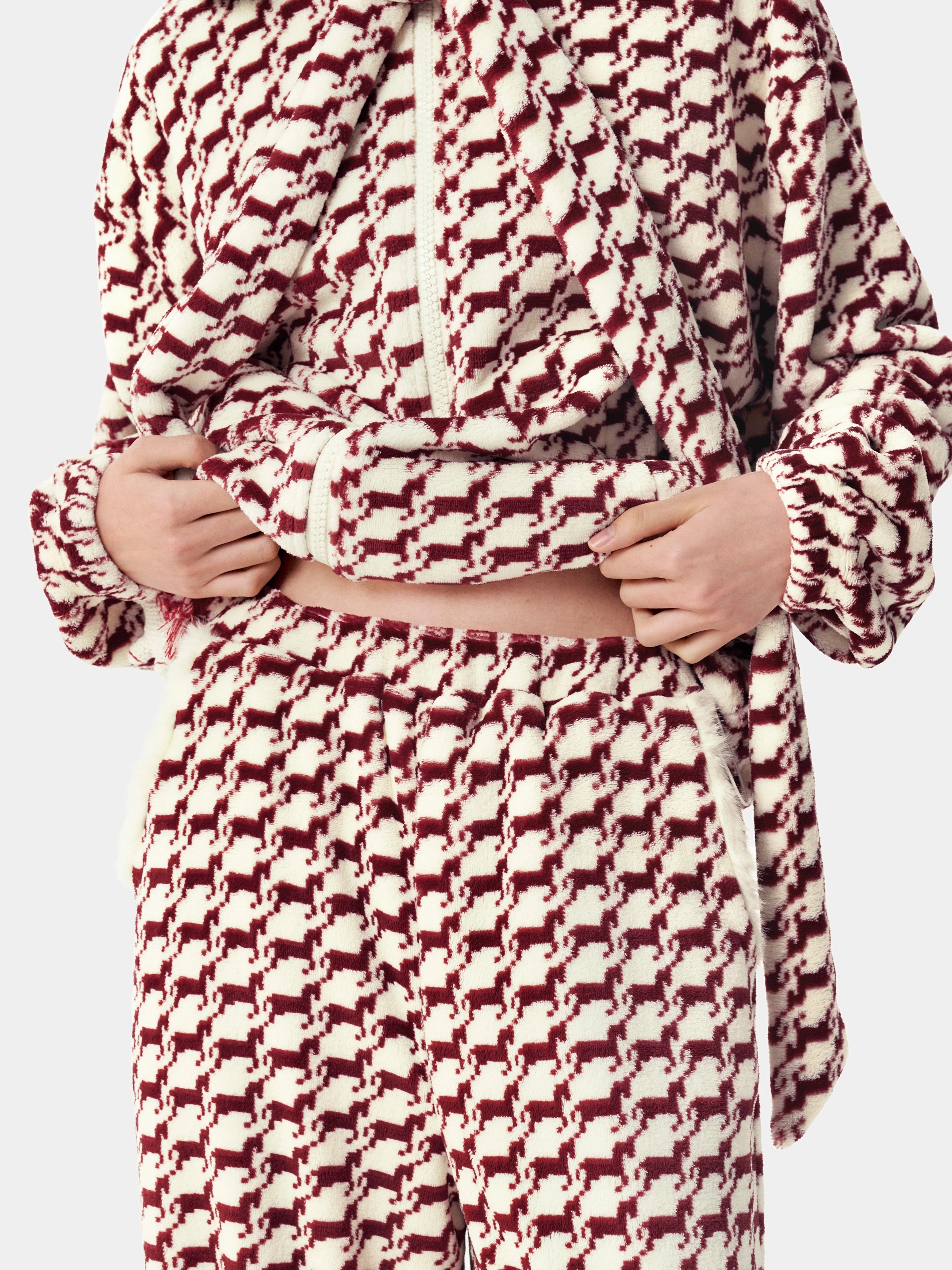 "Year of the Horse" Flannel Standing Collar Loungewear Set – Houndstooth Red